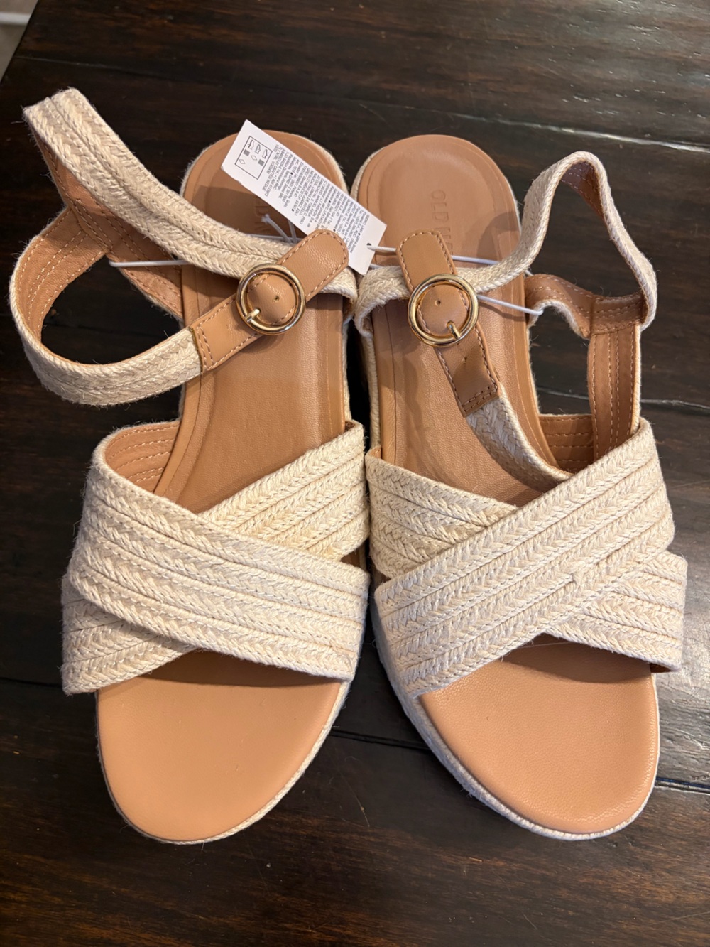 NWT โจ Old Navy Cream Cross-Strap Espadrille wedge Sandals size 10